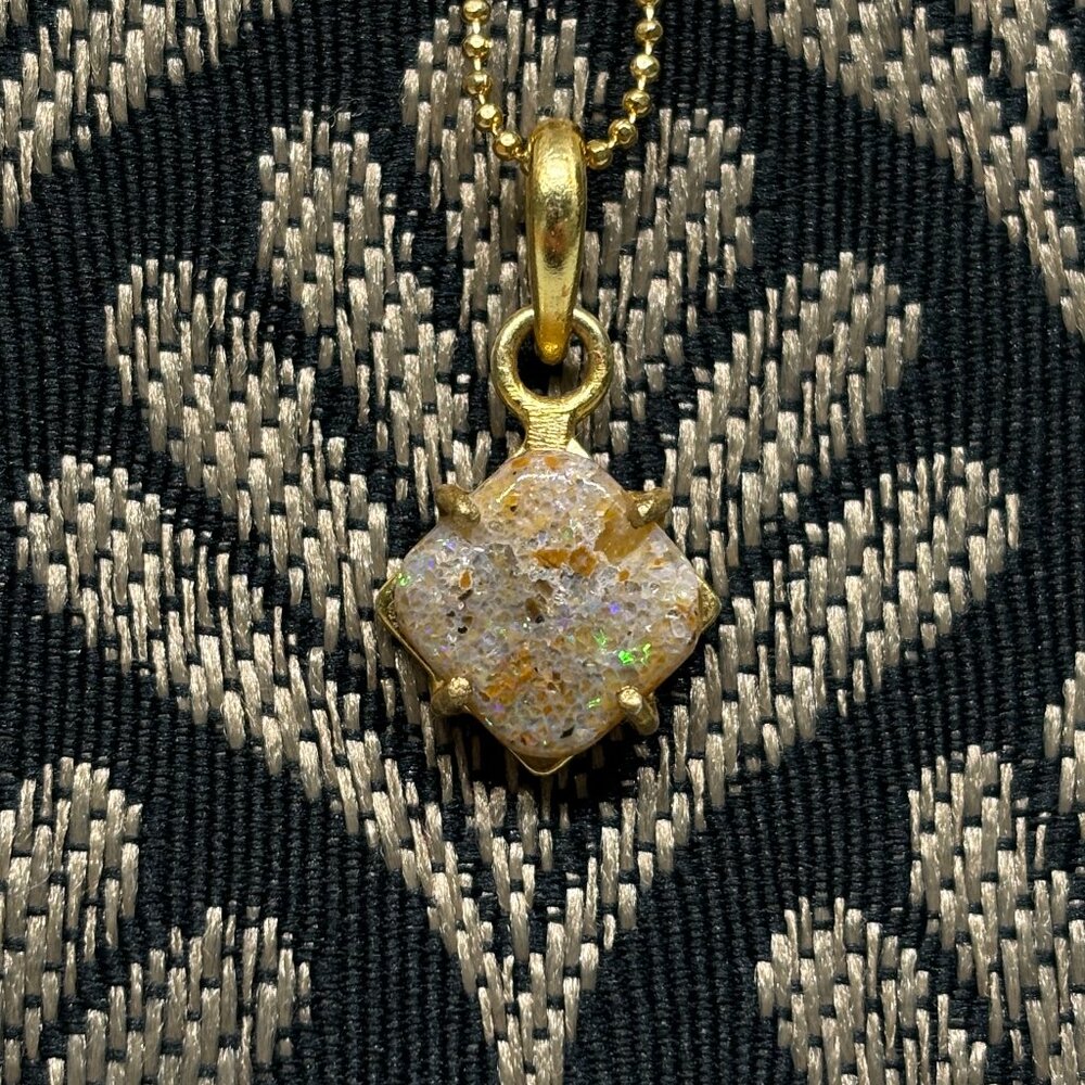 US Hidden Fire Sand Opal Necklace With Bright Pinfire Scale Colors